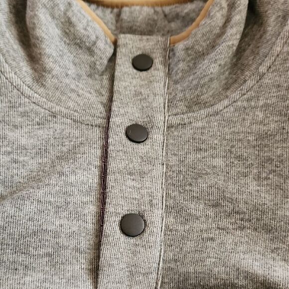 Vegas Golden Knights Gray Pullover - Picture 4 of 5